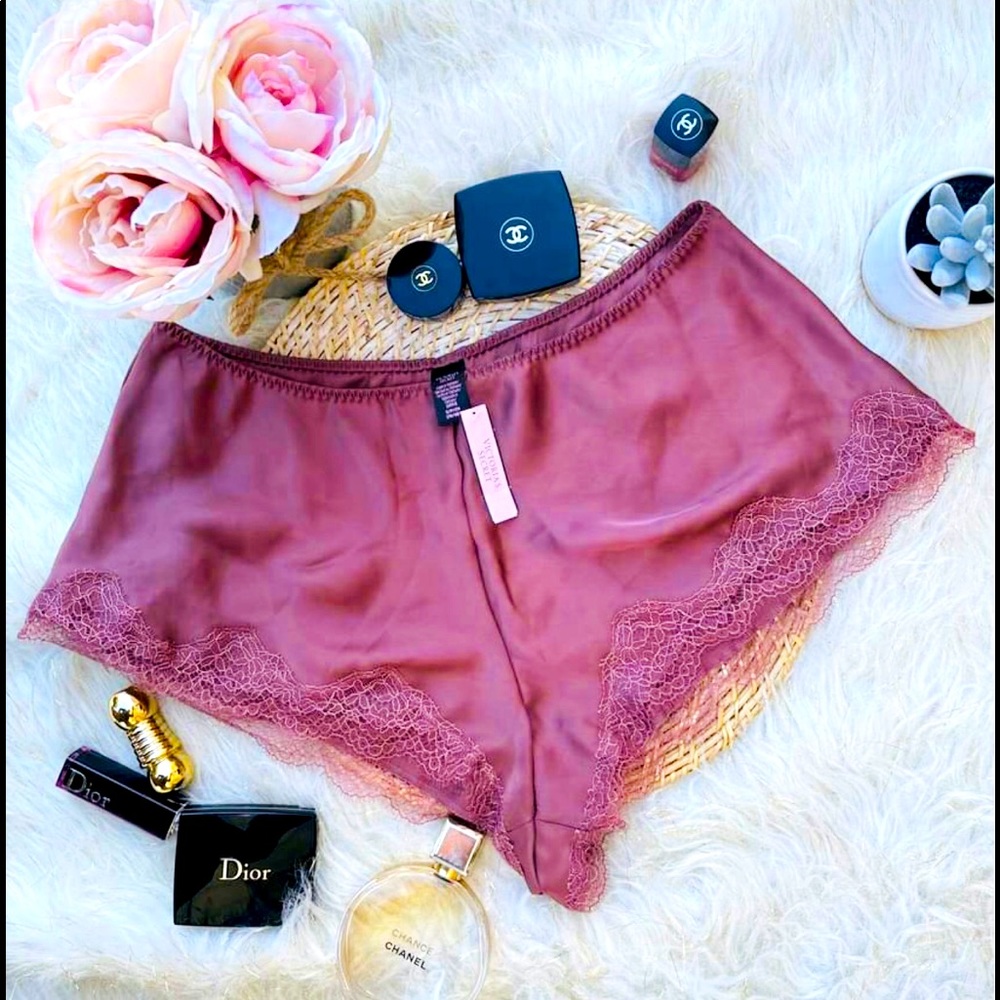 SALE 🌹 2/$16 Victoria Secret Intimates